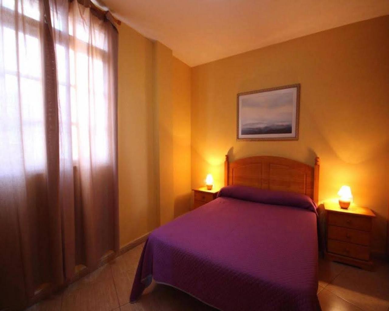 Apartamentos Isla Tenerife Sur (Adults Only) Los Abrigos Quarto foto